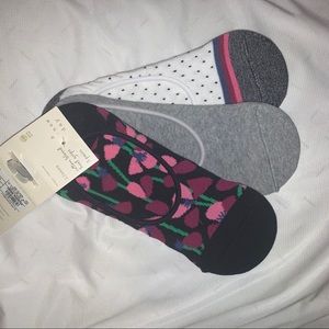 Peds no show socks 3 pairs various patterns